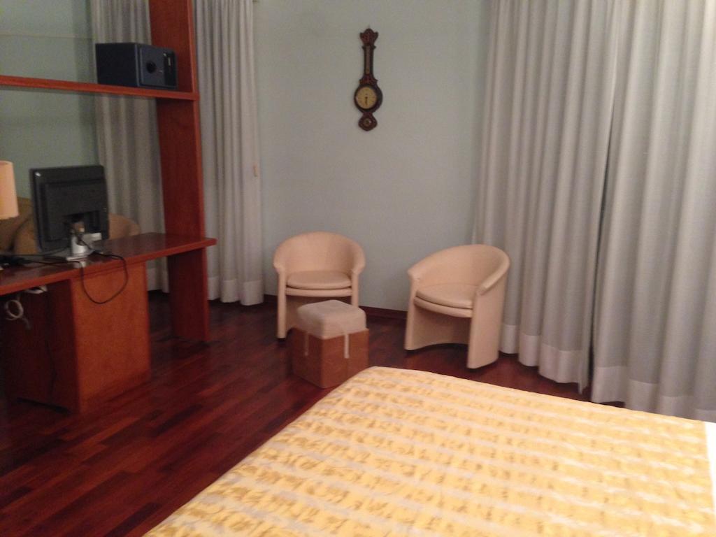 Hotel Sirenella Mele Habitación foto